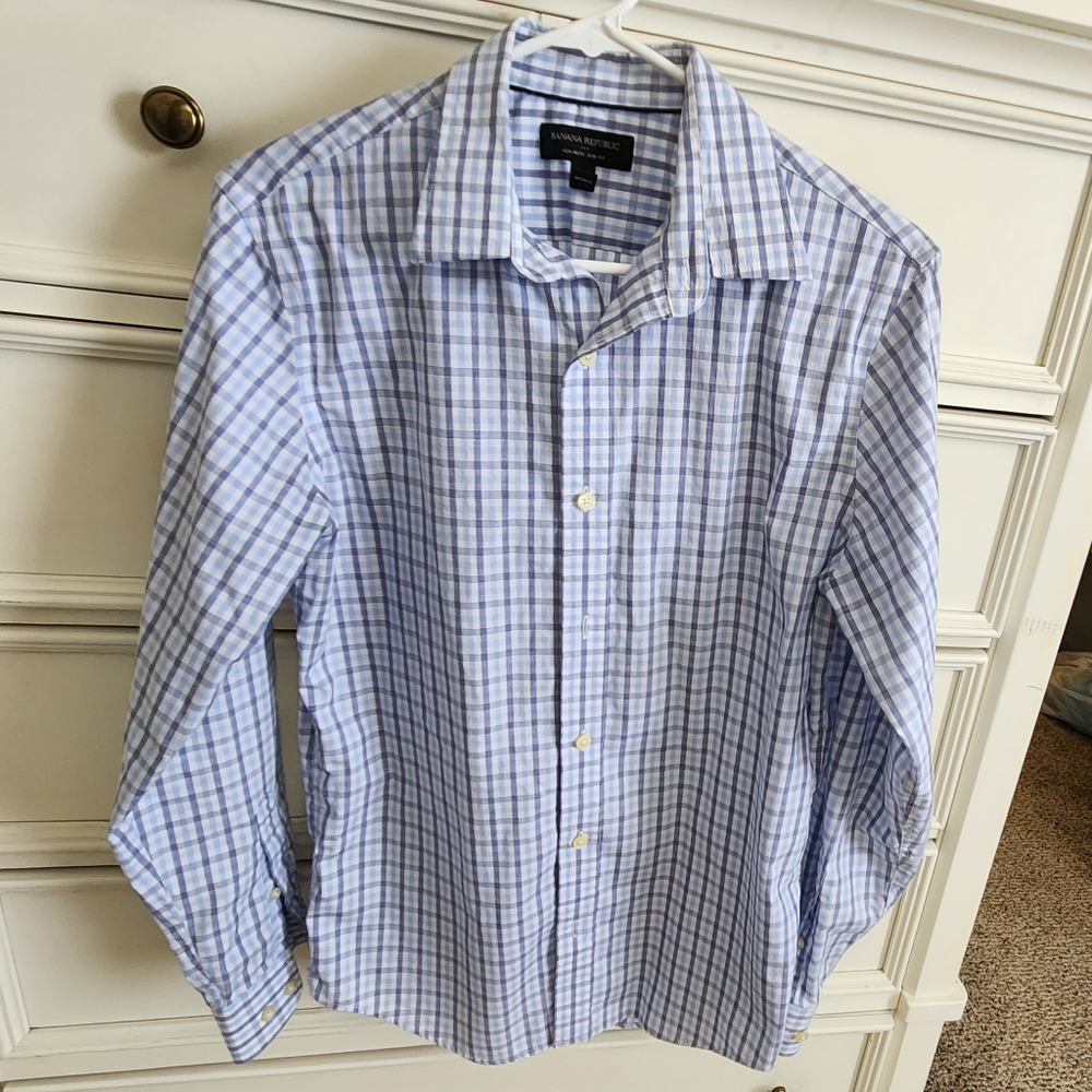 Banana Republic Long Sleeve Slim Fit Button Up - Blue Plaid